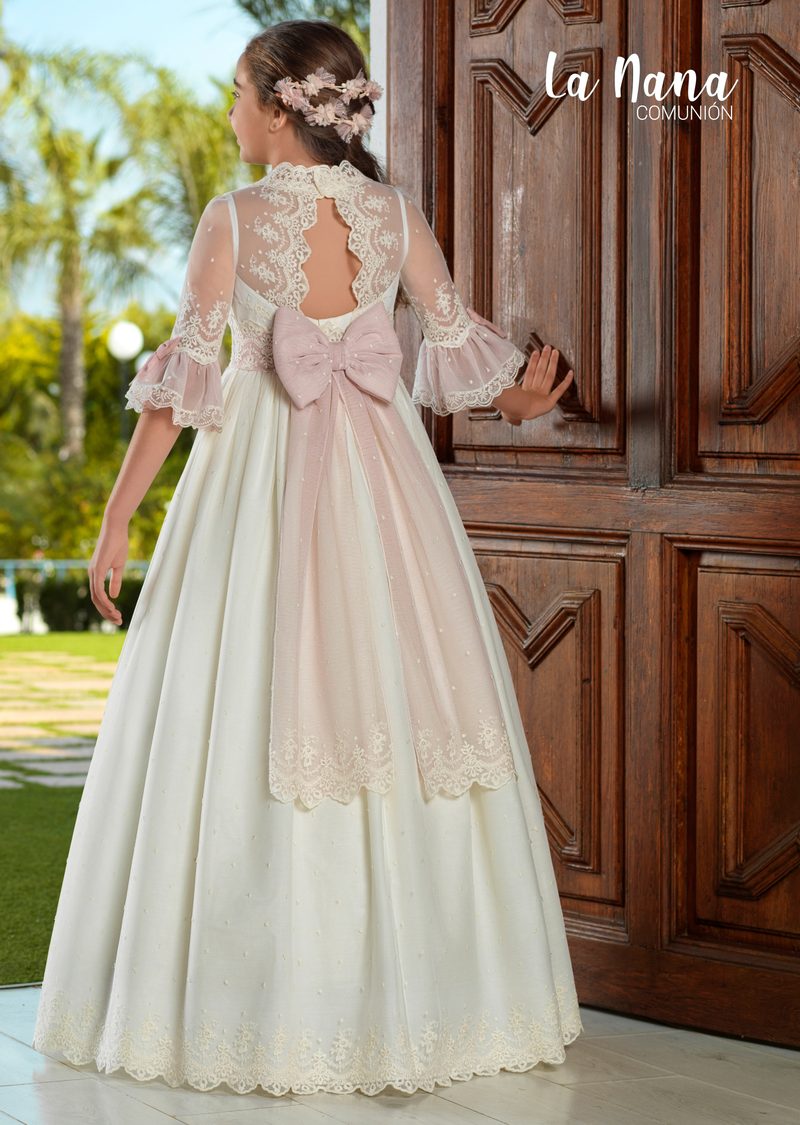 Vestido de comunión La Nana modelo 9716, vista de espalda