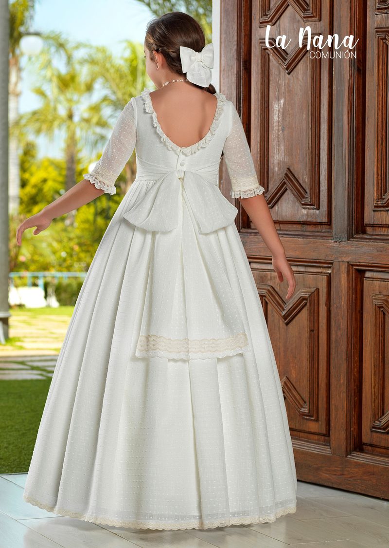 Vestido de comunión La Nana modelo 9704, vista de espalda