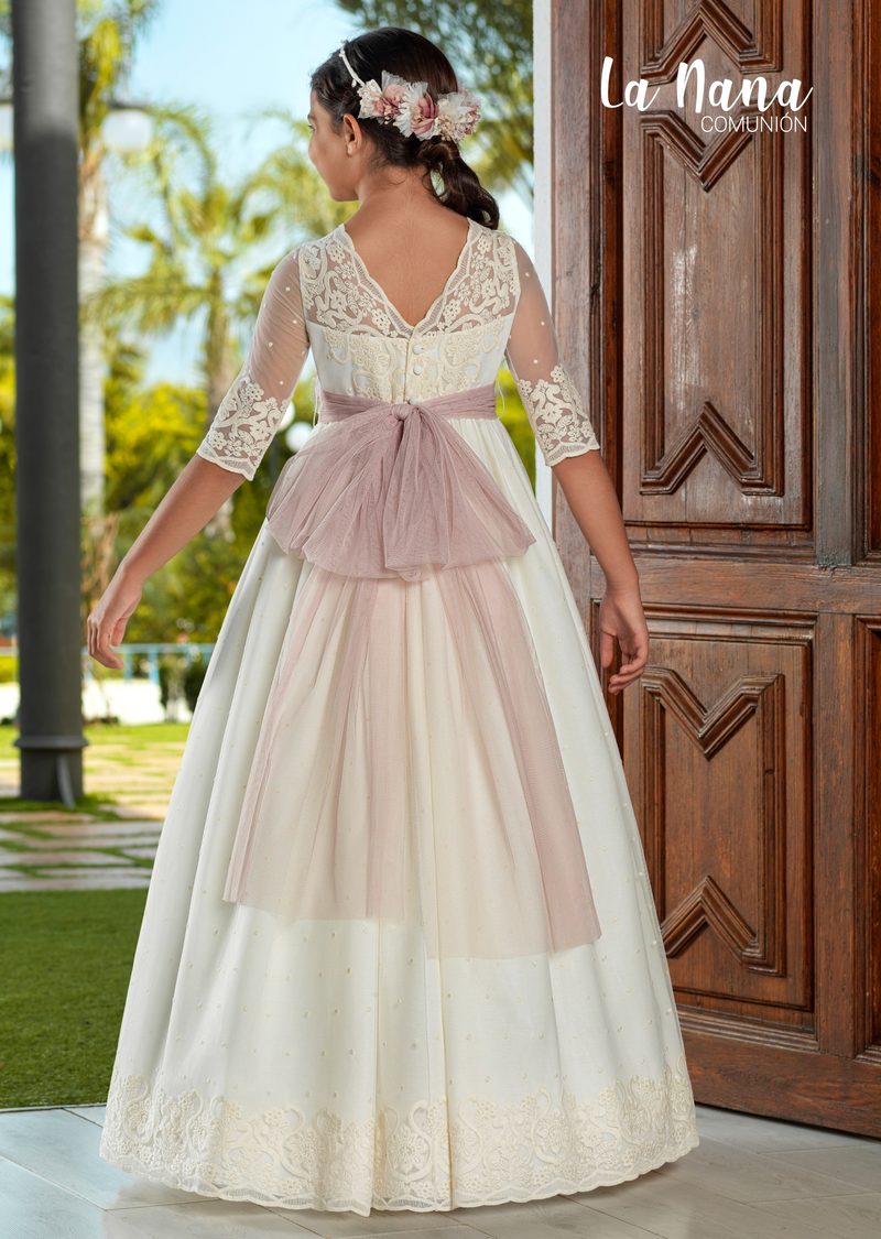 Vestido de comunión La Nana modelo 9714, vista de espalda